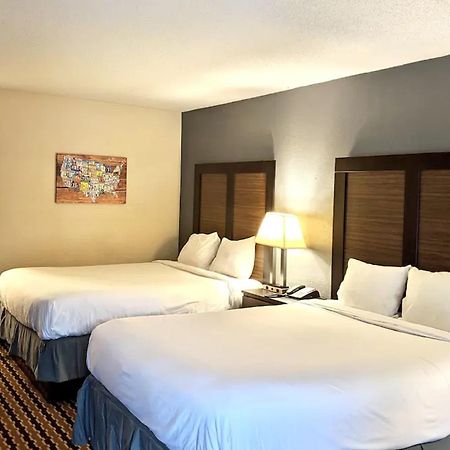 Econo Lodge ฟอร์เรสซิตี้ ภายนอก รูปภาพ
