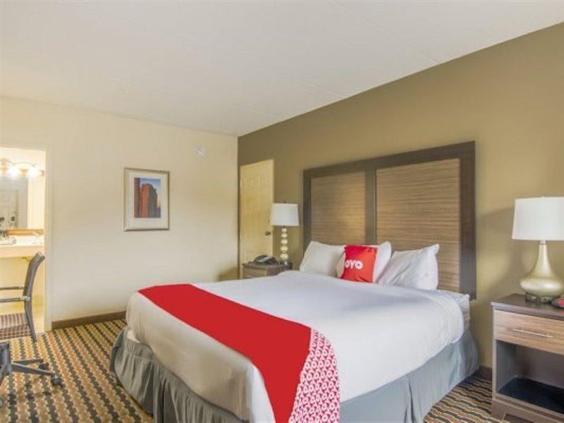 Econo Lodge ฟอร์เรสซิตี้ ภายนอก รูปภาพ