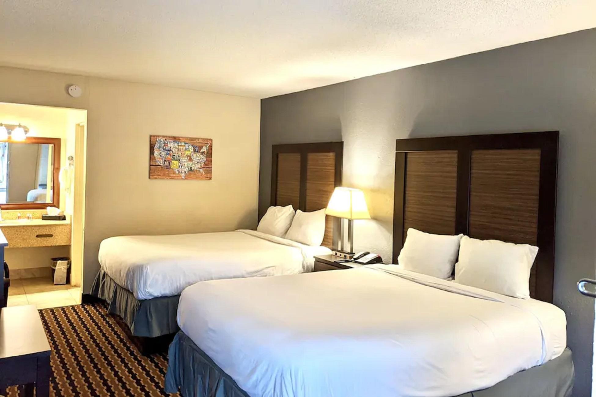 Econo Lodge ฟอร์เรสซิตี้ ภายนอก รูปภาพ