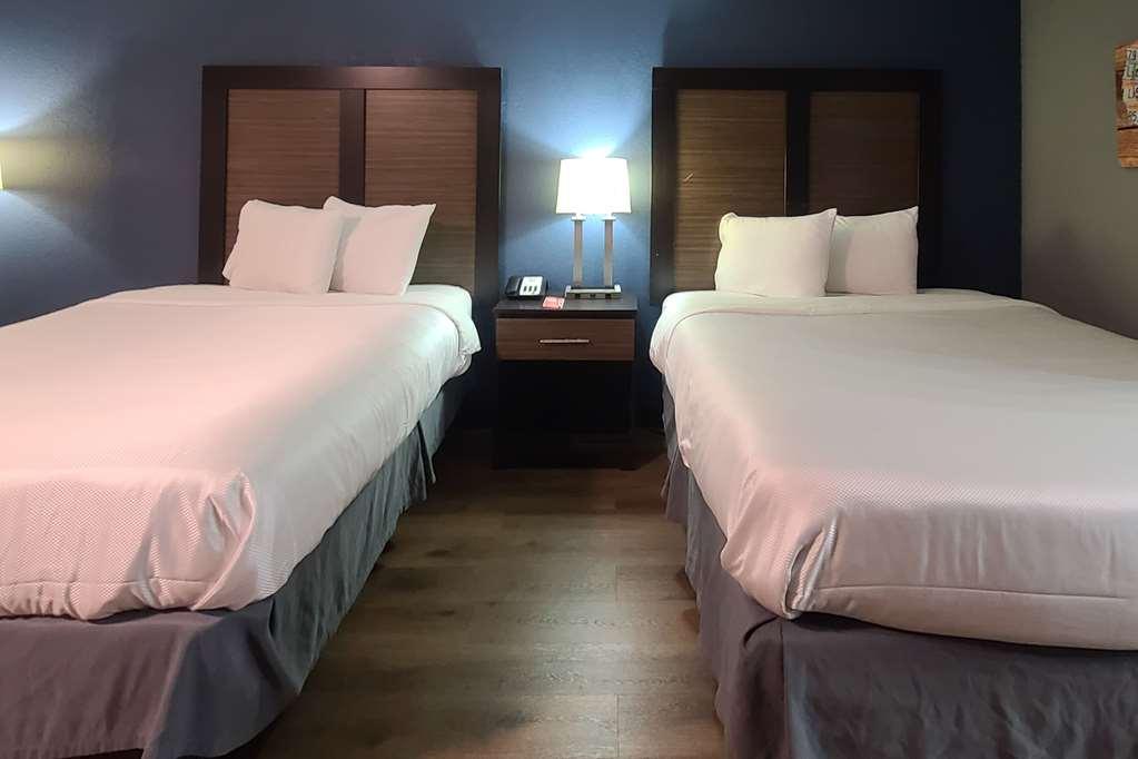 Econo Lodge ฟอร์เรสซิตี้ ห้อง รูปภาพ