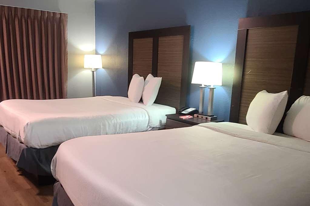 Econo Lodge ฟอร์เรสซิตี้ ห้อง รูปภาพ
