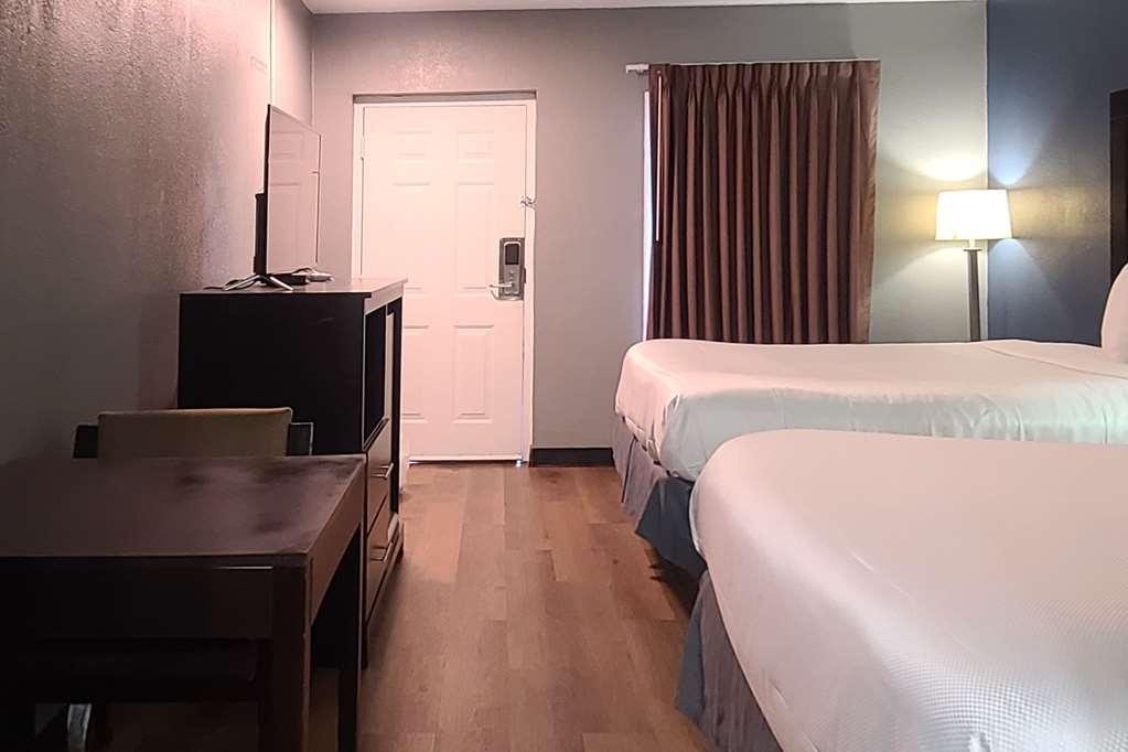 Econo Lodge ฟอร์เรสซิตี้ ห้อง รูปภาพ